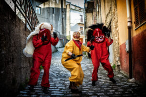 Foto "in rosso", 32 scatti di Ferro esposti a Palermo
