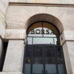 Borsa: Milano chiude in calo, Ftse Mib -0,54%