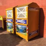 Neonata trovata morta in un cassonetto per i vestiti usati
