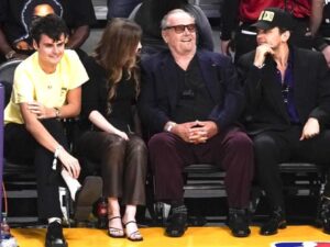 Jack Nicholson riappare dopo 18 mesi