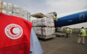 Il primo volo di aiuti umanitari atterra a Port Sudan