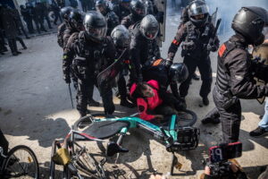 1 maggio: Francia, 540 fermi e 406 poliziotti feriti