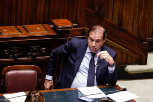 Leo, l'ipotesi è ridurre tasse delle tredicesime dipendenti'