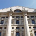 Borsa: Milano apre in rialzo (+0,5%)