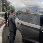 Piantedosi depone corona d'alloro alla stele di Capaci