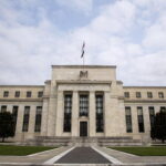 La Fed alza i tassi dello 0,25%, domani tocca alla Bce