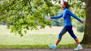 Come perdere peso in primavera con la Camminata veloce