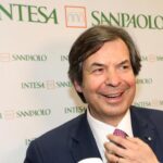 Intesa oltre le attese, utile del trimestre a 2 miliardi
