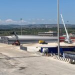 Sbarcate nel porto di Augusta 18 pale di turbine eoliche