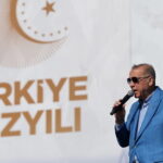 Erdogan alza salario nel pubblico a 5 giorni dal voto