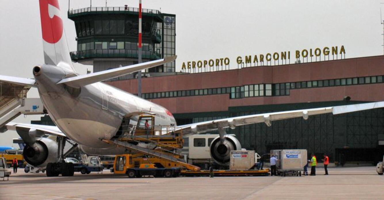 Comiso, si vola da lunedì. Intrieri: “Aeroitalia punta a Bologna”