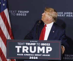 Usa, Trump attacca l'Ue: 'Deve dare piÃ¹ soldi all'Ucraina'