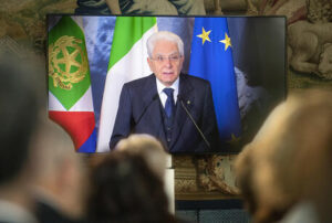 Mattarella, coesione sociale si misura dando futuro ai giovani