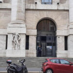 Borsa: Milano apre in rialzo dello 0,56%