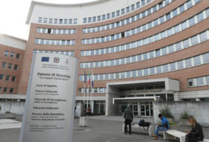 Evade fisco e sotterra 15 milioni, 4 anni di carcere