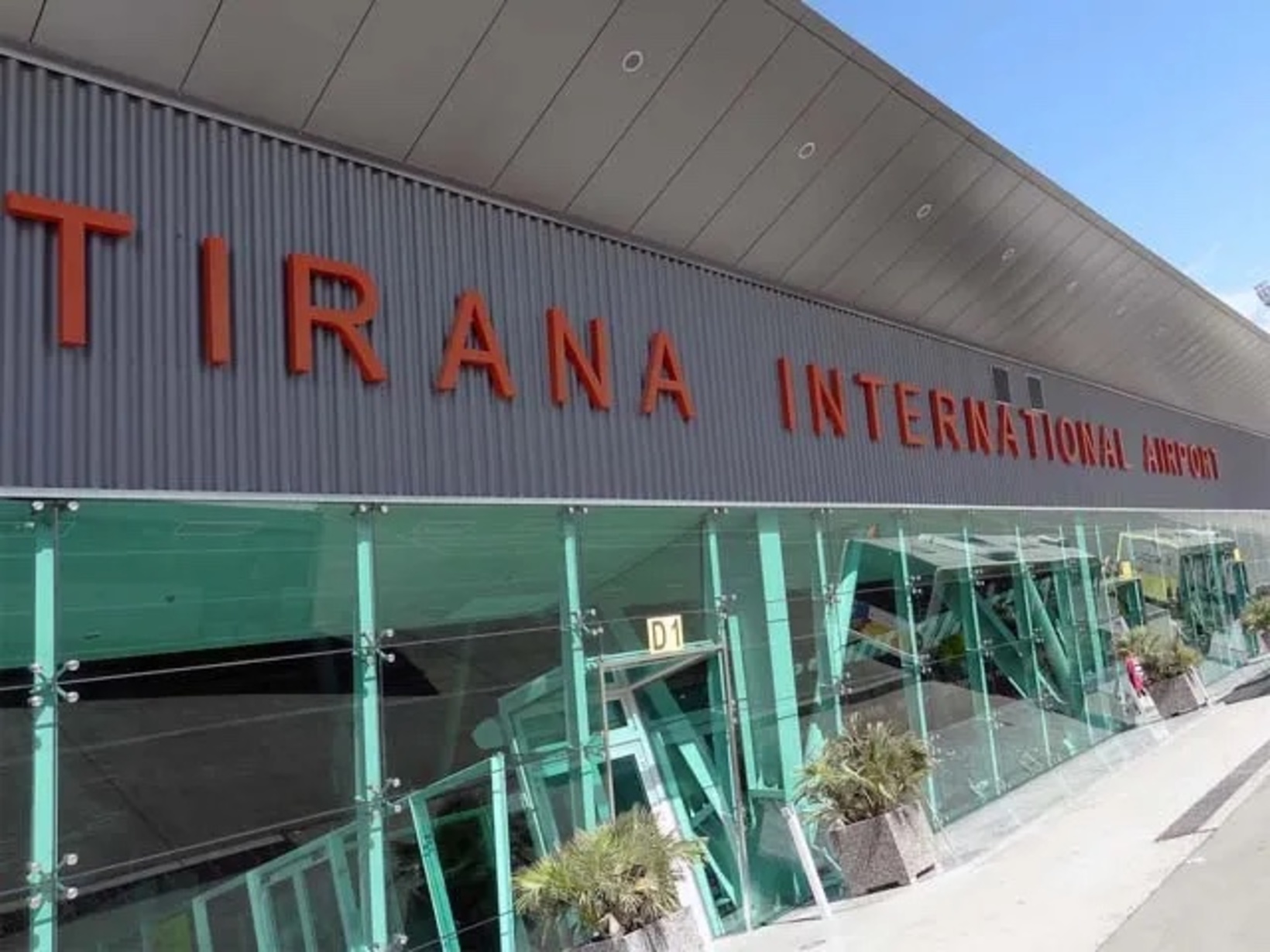 Wizz Air, va bene il Comiso-Tirana, ma qualcosa di più concreto?