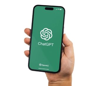 ChatGpt su iPhone, l'app arriva anche in Italia