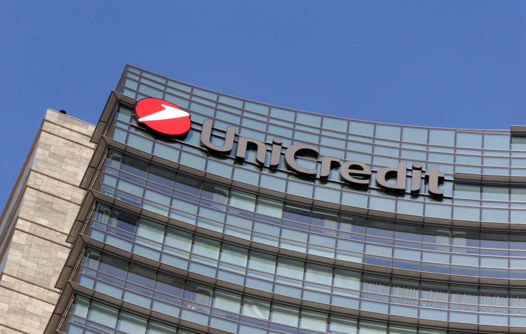 Unicredit, uscite volontarie e 220 assunzioni in Sicilia