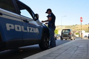 Arrestati i due fratelli molesti in piazza Fonte Diana