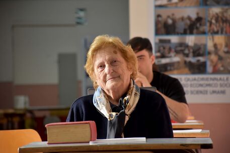 Maturità  a 90 anni per diventare maestra