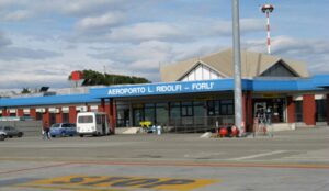 Aeroitalia rompe con l'aeroporto di Forlì