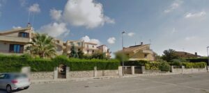 Le gare notturne dei motorini smarmittati a Bruscè a Ragusa