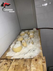 I Nas sospendono un allevamento e un caseificio tra Ispica e Rosolini