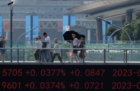 Borsa: Shanghai e Shenzhen aprono a -0,08%