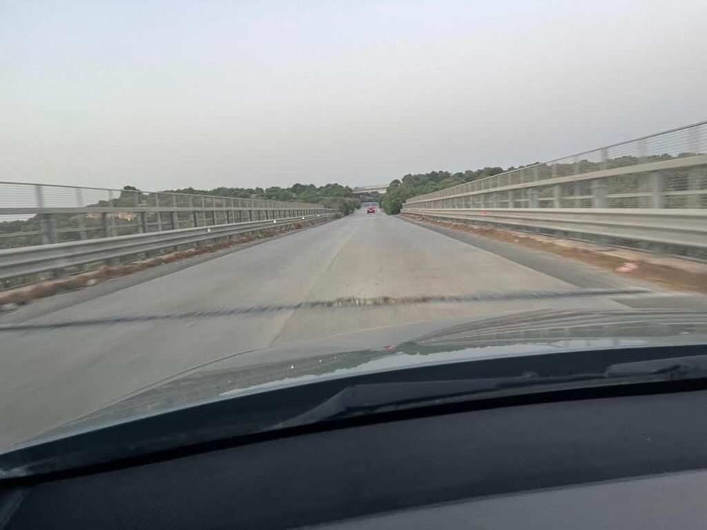 Pneumatici tagliati nella circonvallazione di Pozzallo