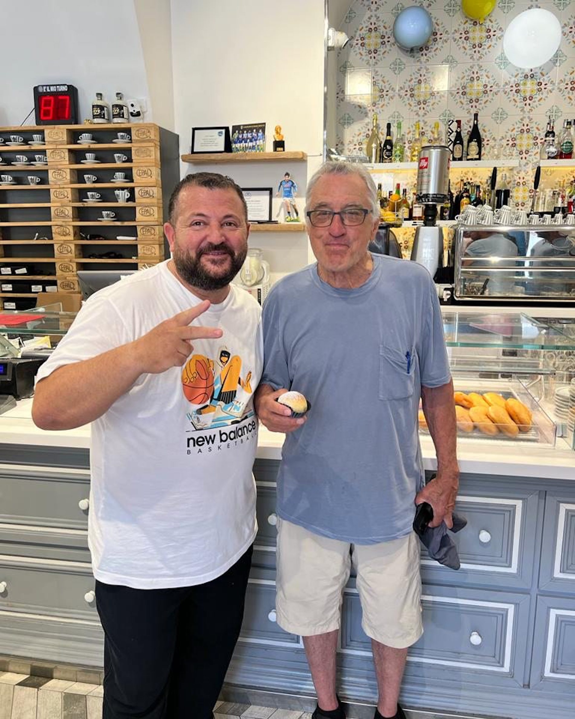 Robert De Niro in vacanza alle Eolie