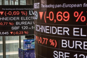 Borsa: l'Europa corre con la Bce, svetta Parigi (+2%)