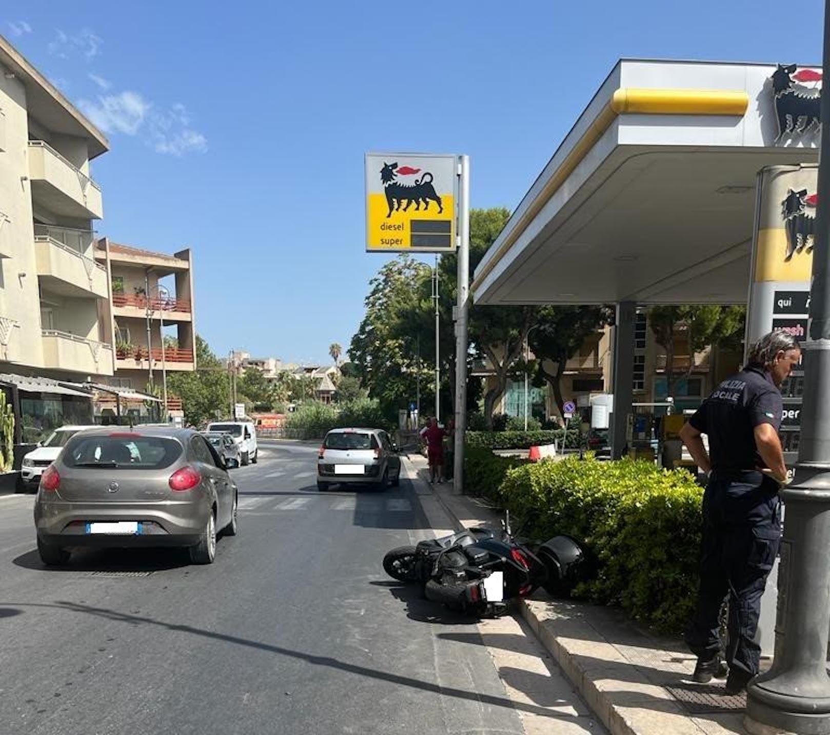 Incidente stradale con omissione di soccorso a Comiso
