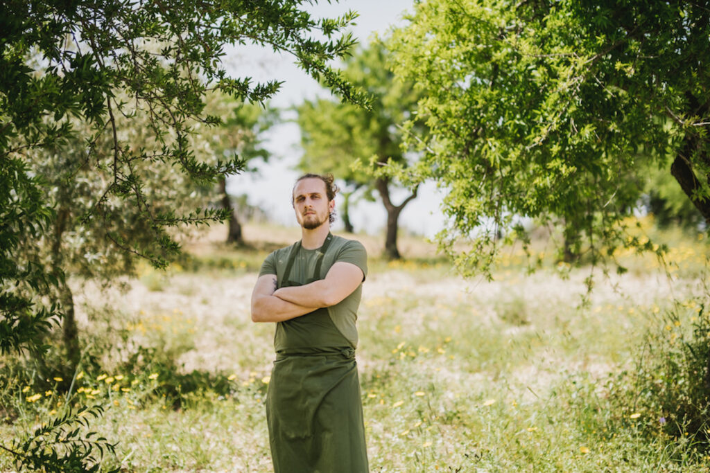 Lo chef Matteo Carnaghi al W Villadorata Country Restaurant a Noto