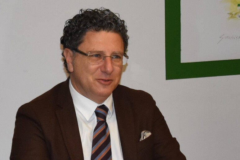 Mancano medici, Asp Siracusa chiama pensionati e specializzandi