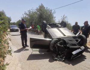 Pozzallo, minicar cappotta. Ferita una minorenne
