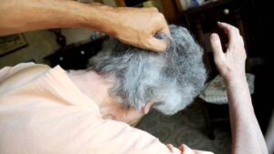 Rapina una anziana a Genova, preso a Pozzallo