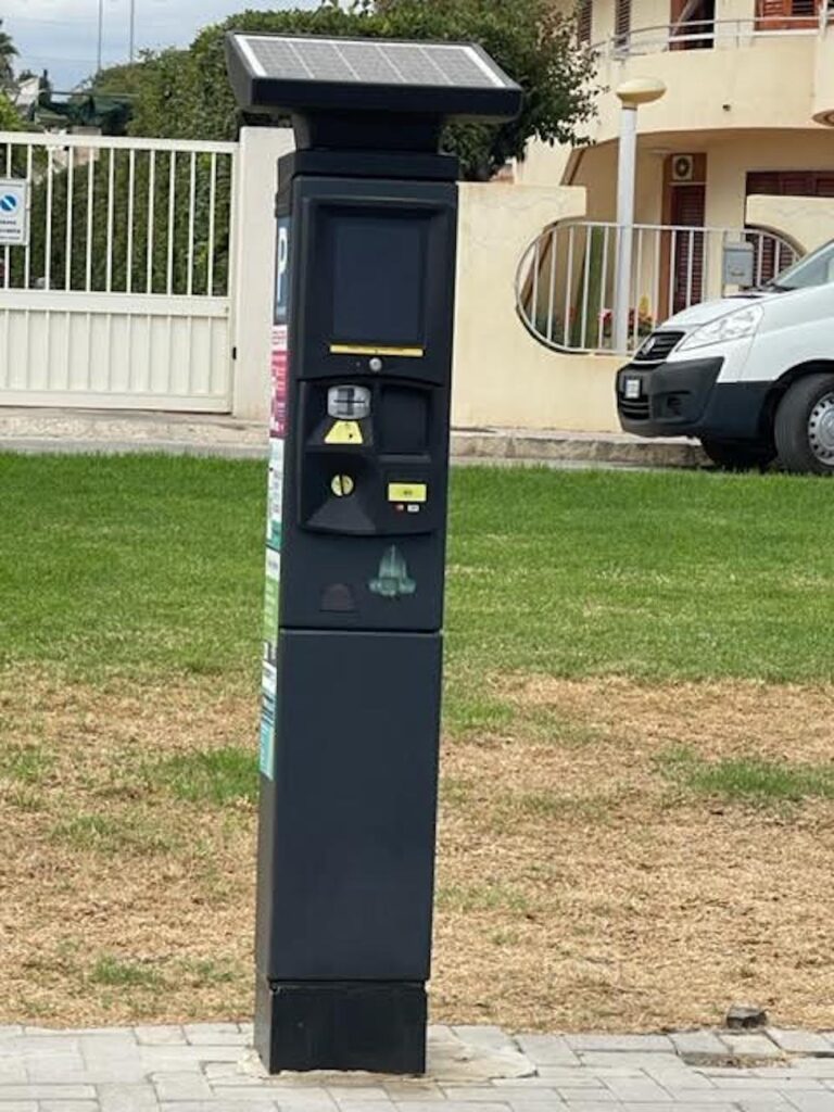 Strisce blu e park card a Ragusa, un servizio di civilt&agrave;