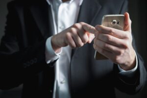Vittoriese telefona ai Cc minacciando di morte l'ex compagno, arrestato
