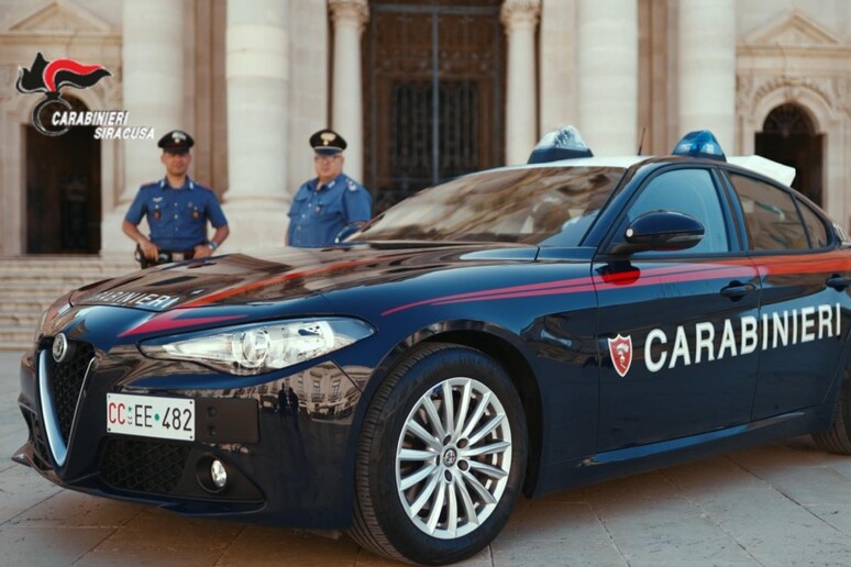 Cento euro per celebrare i funerali, arrestato un sacerdote