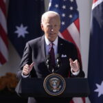 Biden al Congresso, approvare divieto armi d'assalto