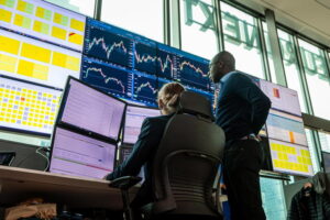 Borsa: Europa in ribasso, Wall Street contrastata, Milano -0,7%