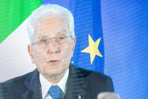 Mattarella, alcune teorie minacciano salute pubblica
