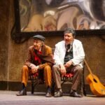 Che spettacolo Tuccio Musumeci a 89 anni sull'altalena!