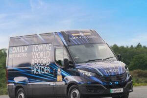Iveco Group raddoppia utile trimestre, target 2023 al rialzo