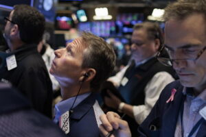 Wall Street apre in rialzo, Dj +0,06%, Nasdaq +0,21%