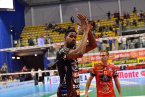 Pallavolo: 3-2 a Civitanova, Perugia vince Supercoppa italiana