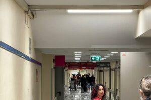 Maltempo: il Bisenzio esonda a Prato e allaga l'ospedale