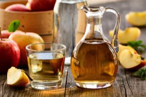 Bere acqua e aceto di mele ogni mattina fa bene?