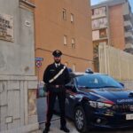 In casa 10mila euro e cocaina, arrestato e denunciata la moglie