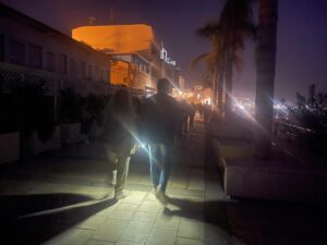 Black out al lungomare vecchio a Marina di Ragusa, il bello del buio